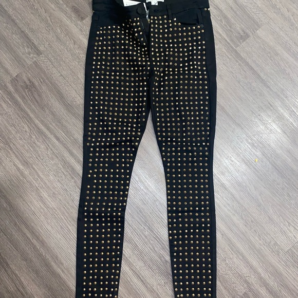 Alice and Olivia new with tags studded jeans